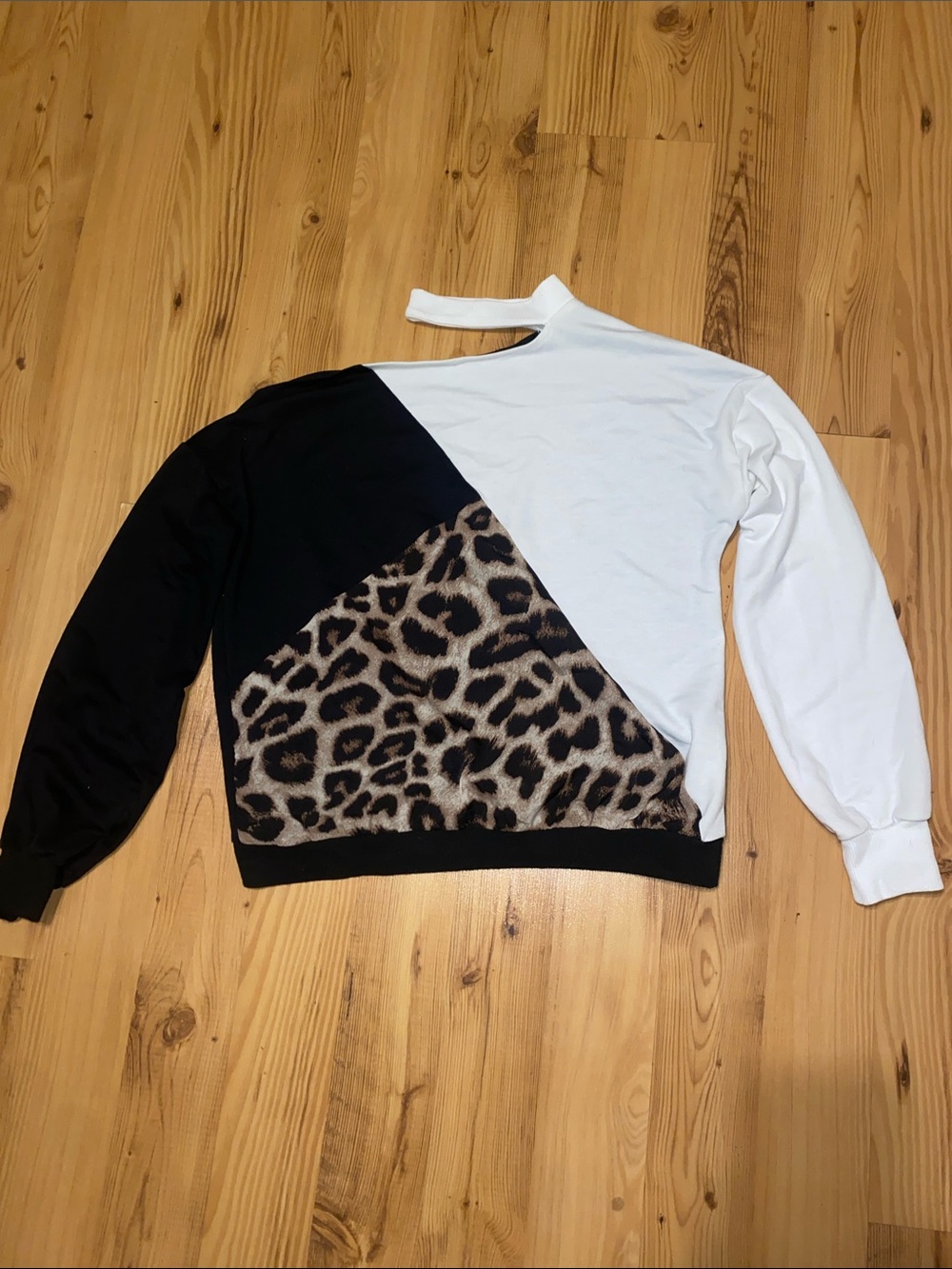 SHEIN Black and White Colorblock Top with Contrast Panel